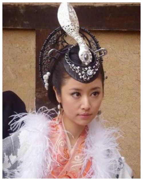 各版本狐狸精,你最喜欢哪个?第一个是经典,我却最喜欢第十六个