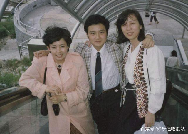 欧阳奋强:曾为《红楼梦》整容留下后遗症,今下巴成"