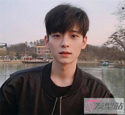 短发成熟帅哥图片头像图片大全