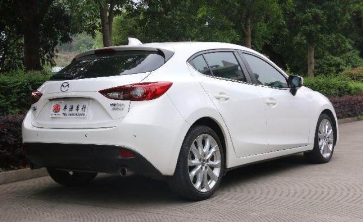 马自达 马自达3 两厢昂克赛拉2.0l 运动型 白色 手自一体