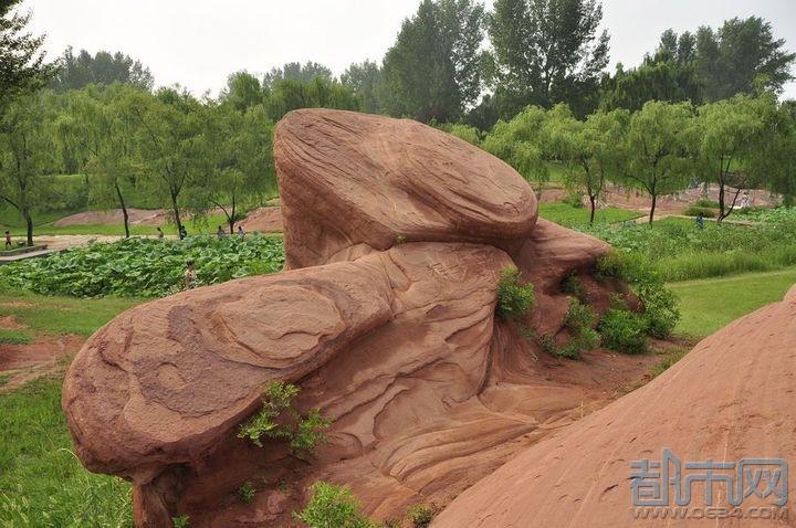 呼吁保护莱芜红石公园丹霞地貌,红石谷正在逐年缩小