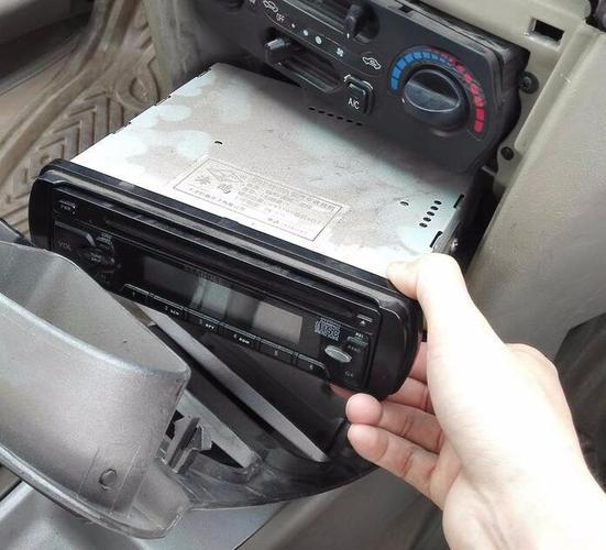 【图】老n3的收音机谁有啊_夏利论坛_汽车之家论坛