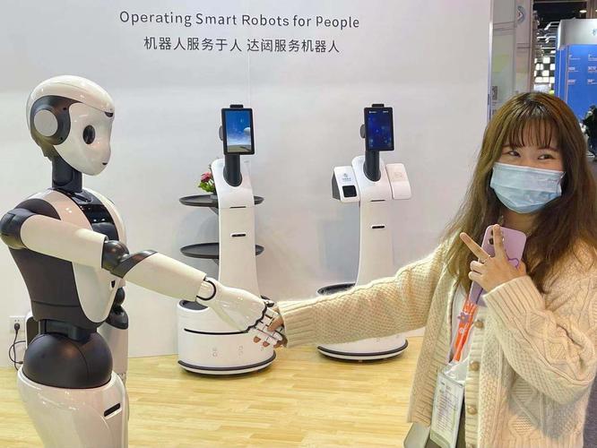 劳动报-3000/月的"机器人保姆"离我们不远了!服务机器