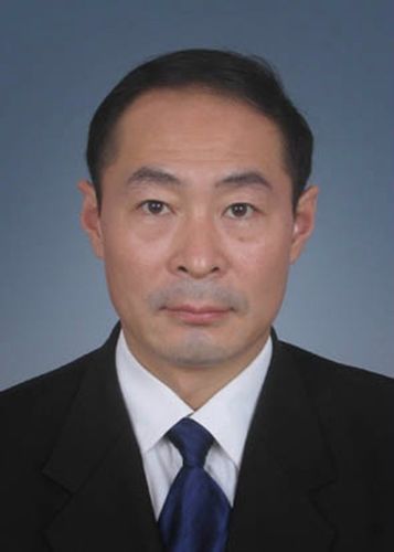 丁肇博,男,汉族,山东省日照市岚山区虎山镇人,1963年10月出生,1983年7