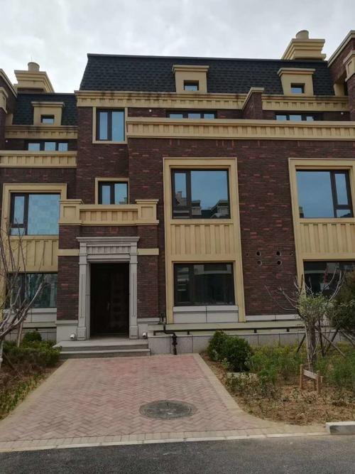 y顺义独栋别墅 450平米总价298万 温泉入户 送超大花园