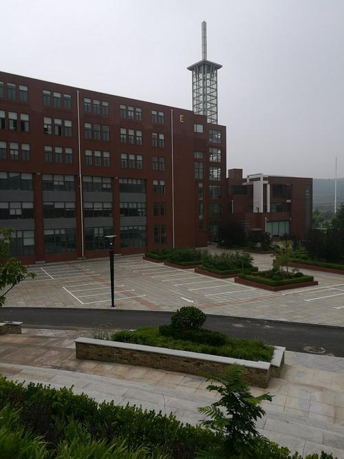大连市旅顺口区职业中专