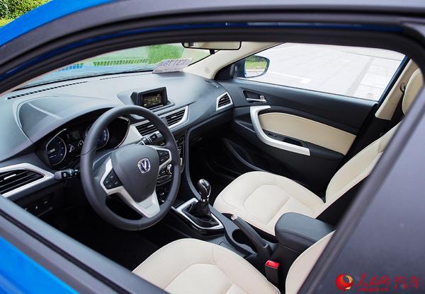 一公升的小爆发 人民网试驾长安悦翔v7 1.0tgdi【3】