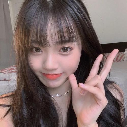 女生头像丨无需刻意讨好依赖别人,照顾好自己才最重要