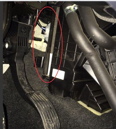 各位大侠,海马s5空调滤芯在哪,怎么换