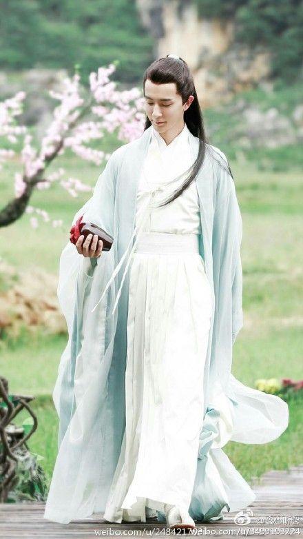 师兄变成了认干儿子只好期待白真和折颜这对cp了演员简直不能再合适了