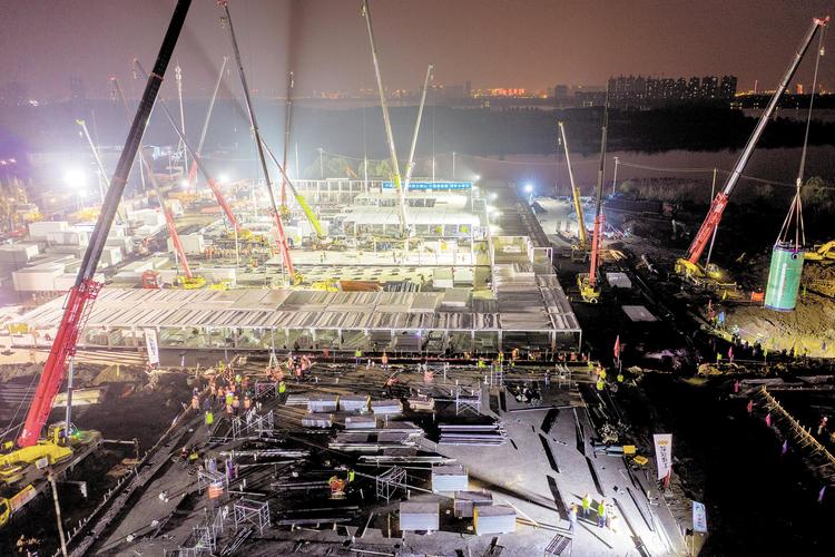 火神山医院建设者—— 与时间竞速 与疫情赛跑