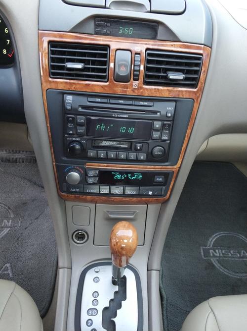 好,实表10万公里,武汉牌,无事故,车况极品,漆面靓,内饰新,bose音响