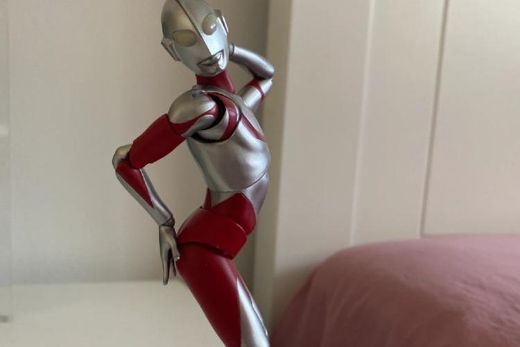 那些令人无法抗拒的姿势,这就是你喜欢奥特曼的原因吗