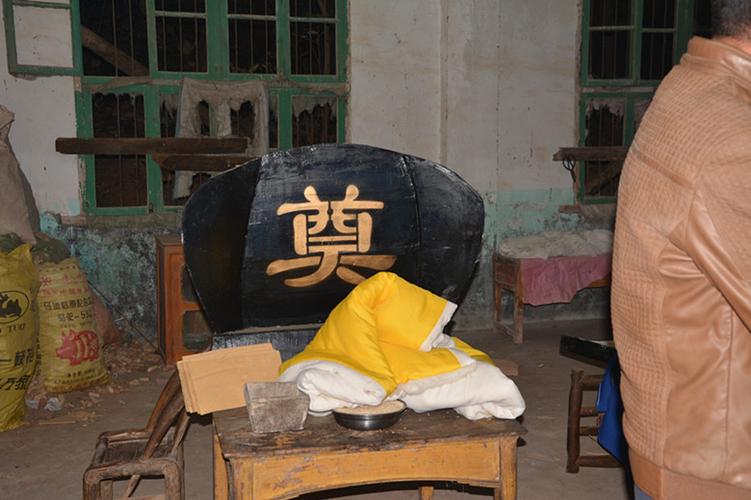 湖北随州:镜头真实记录农村葬礼之入棺