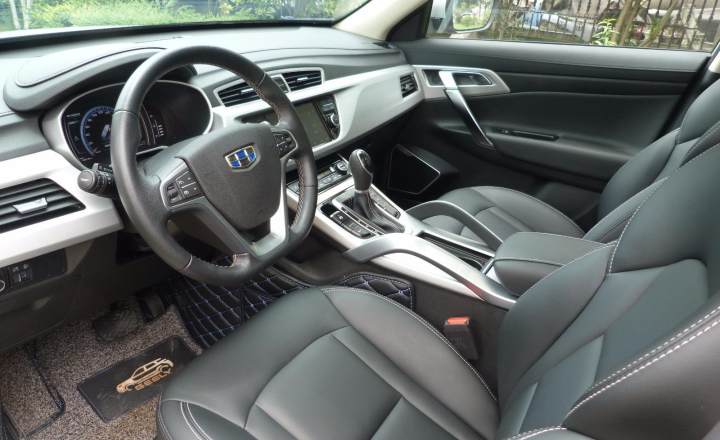 吉利 博越 1.8td 智慧型 自动档