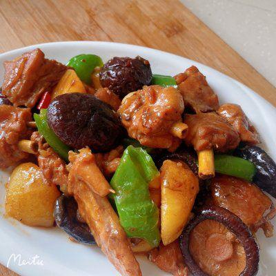 餐厅必点的土豆烧鸡块,在家也能做