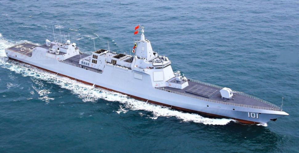 我国的055驱逐舰有多强?来和美国的阿利伯克级比比就知道了