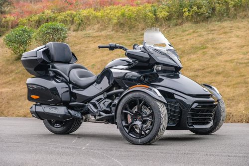 特立独行的实用派 静态体验庞巴迪spyder f3