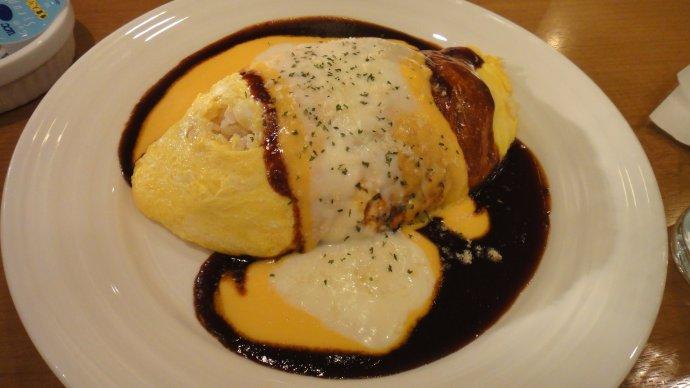 传说中 黄金蛋包饭 千万别小看日本蛋包饭 光光从鸡蛋开始 就已经赢