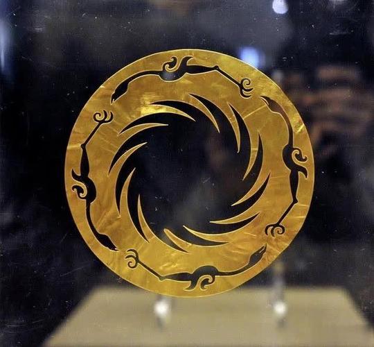 四川发现另一个"三星堆",挖到十分之一专家慌忙撤出禁止再挖!