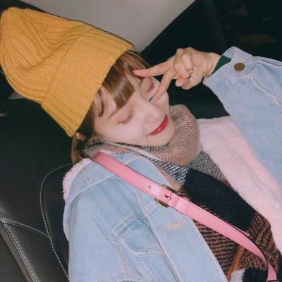 青春可爱的微信头像小清新女生 你是最耀眼的一个二逼分享!