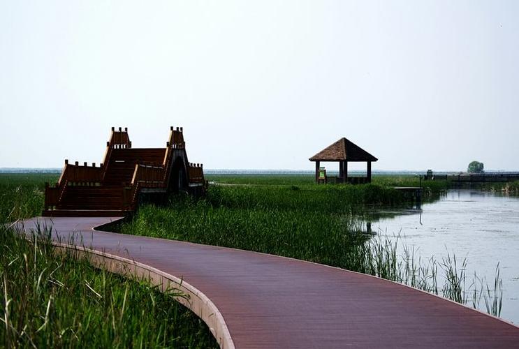  p>黑龙江富锦国家湿地公园是国家aaaa级旅游景区,位于黑龙江省佳木斯