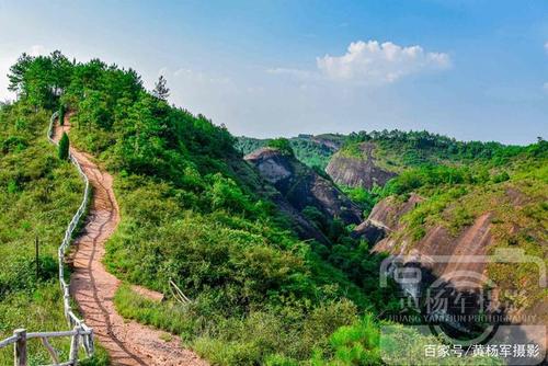 江西少有人知道的丹霞地貌,赣州赣县区寨九坳,风光