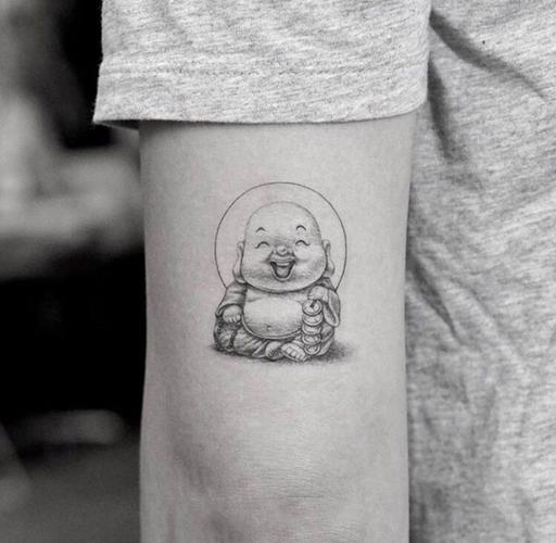 手臂弥勒佛纹身图案