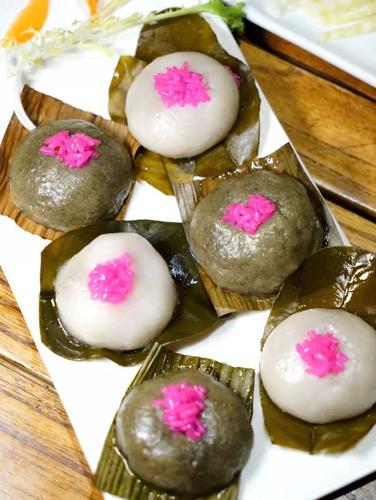 苗族传统风味:月亮粑