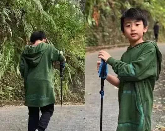 谢振南才是真正的美男子穿白t时髦又帅气神态酷似谢霆锋