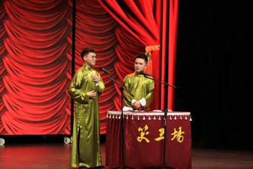 全新《哈利油传》"麻友的悼词"/今晚8点笑工场青少年宫演出更有大兵