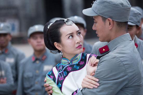 锻刀开播蒲巴甲演绎野性率性血性三合一