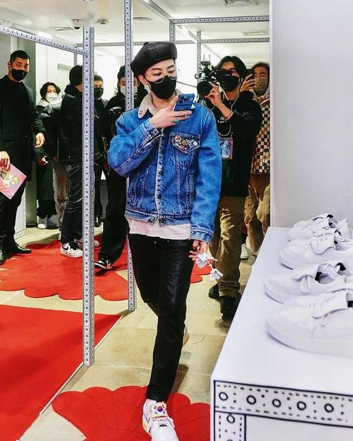 最新权志龙联名鞋活动清晰图