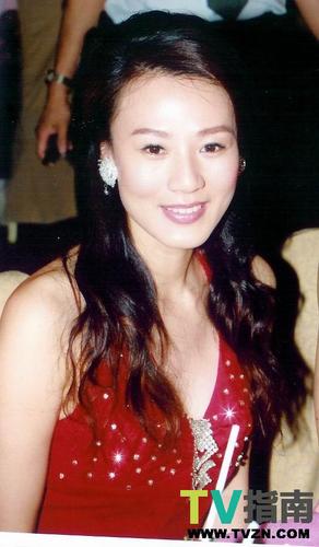 明家慧扮演者康华
