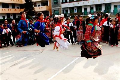 山里小学生快乐的寄宿生活