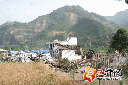 图解:汶川地震后成为废墟的青川关庄镇