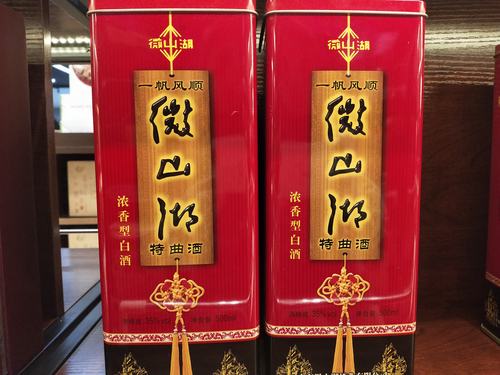 35°微山湖特曲 500ml*6 258元/箱