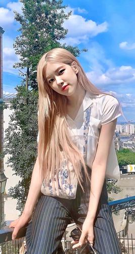 明星精美壁纸|朴彩英