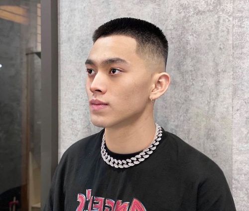 就非寸头发型莫属了,很多时候如果你不知道自己该剪什么发型才好,选择