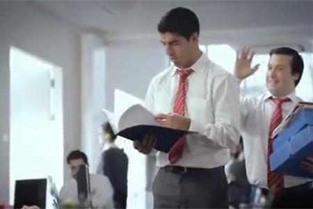 拍人肩膀的大忌讳