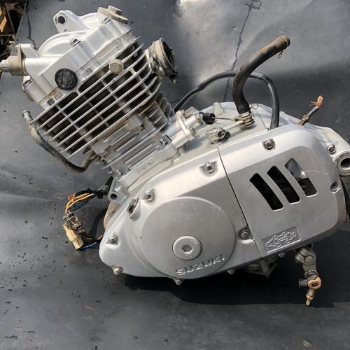 二手进口摩托车太子铃木125发动机125cc钻豹王通用engn125发动机