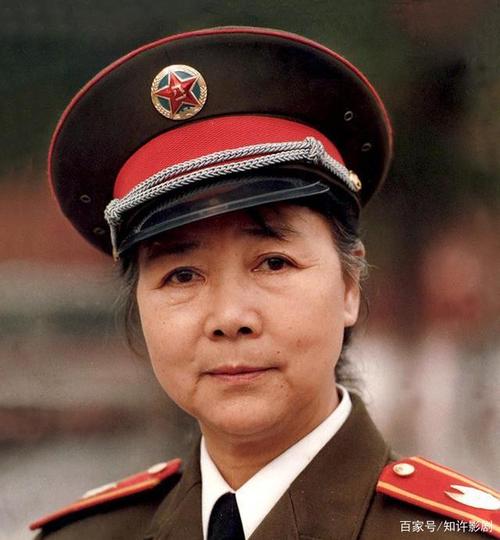 "白毛女"田华近况曝光,一家4口接连不幸,91岁投身公益寄哀思