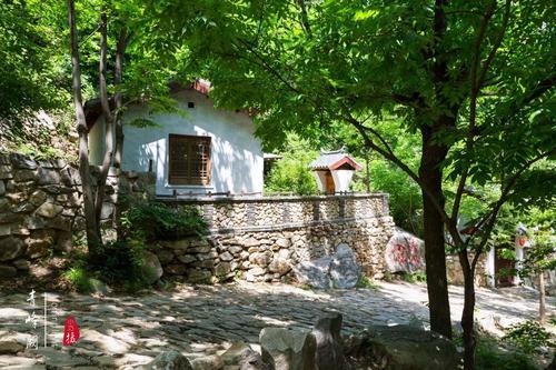 山中无甲子,青峰得一阙～盖州市小石棚青峰阙山庄散记