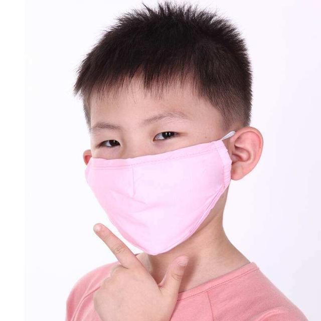 粉红色口罩酿性别争议,引导孩子做好这4点,让他健康成长