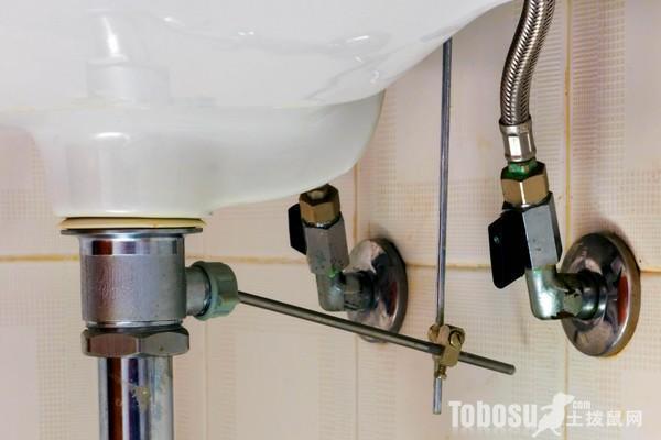 面盆水槽弹跳式按压式下水器安装及堵塞怎么办-土拨鼠