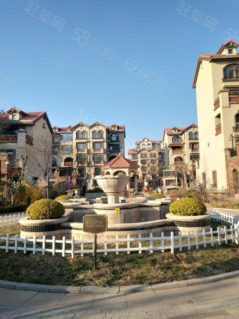 世茂御龙海湾三期叠拼别墅 下跃.