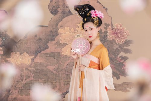 关于盘子女人坊