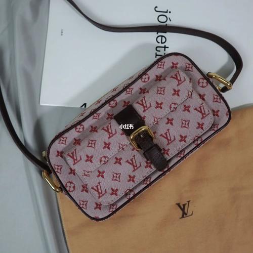lv 粉色丹宁相机包稀少的绝版款少女心又_相机包_少女