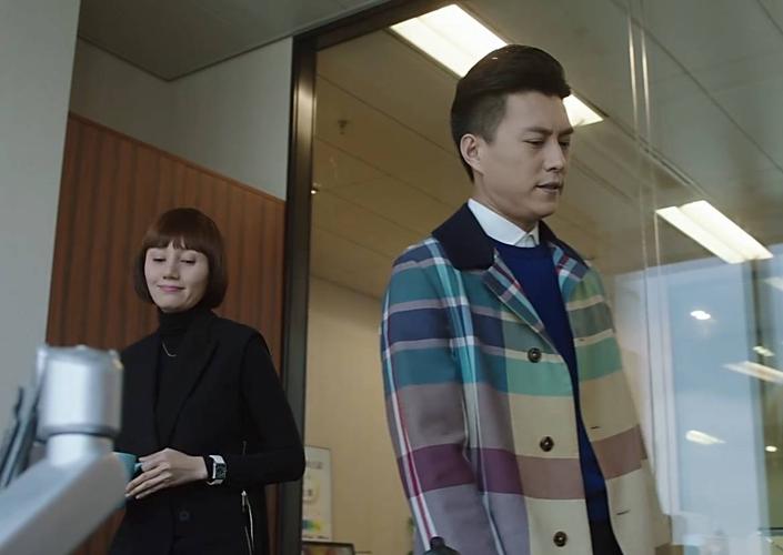 靳东在《我的前半生》里,穿出了女人最中意的职场精英