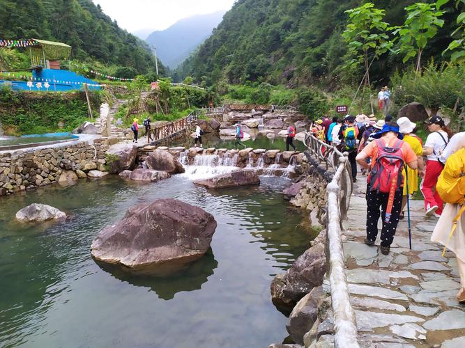 天台大雷山牧云谷